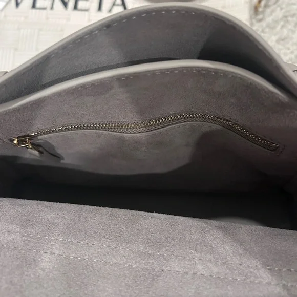 Ciao Ciao - Gray Leather Top-Handle Bag with Braided Accent - Size SMALL - Picture 9 of 10